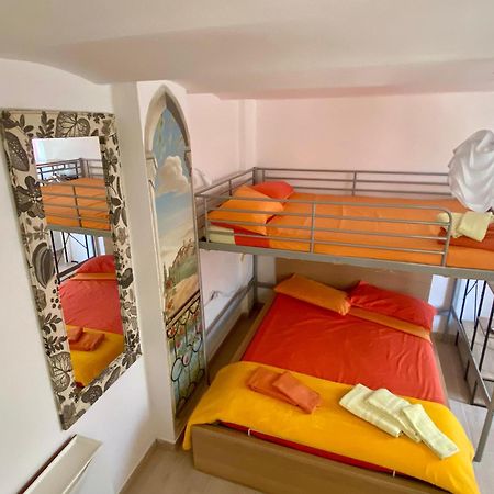 La Casa Di Ida Nel Porto Antico Lägenhet Genua Exteriör bild